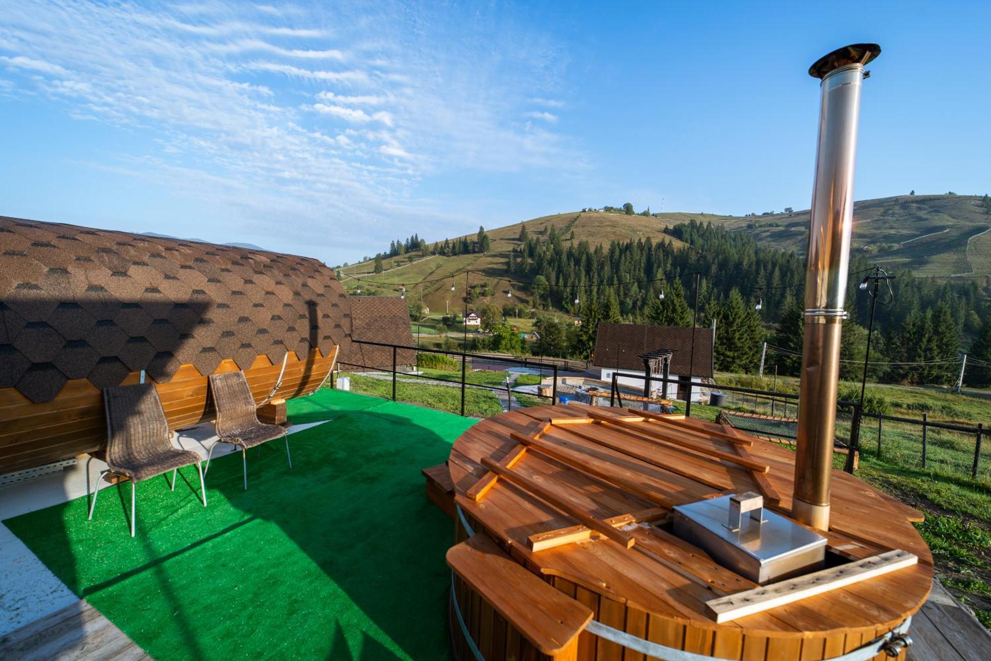 A Pisc Hotel Vatra Moldoviței Kültér fotó