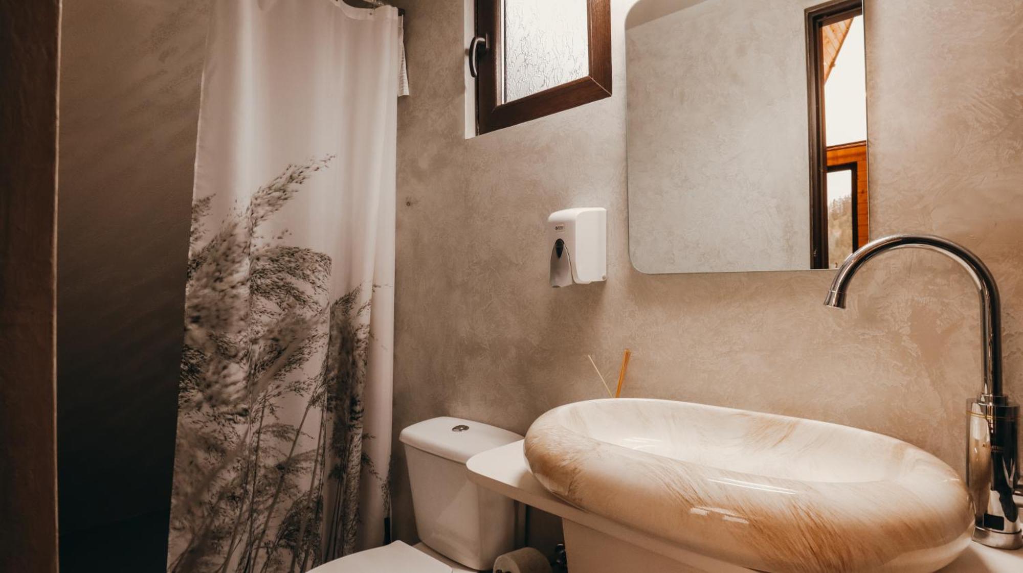 A Pisc Hotel Vatra Moldoviței Kültér fotó